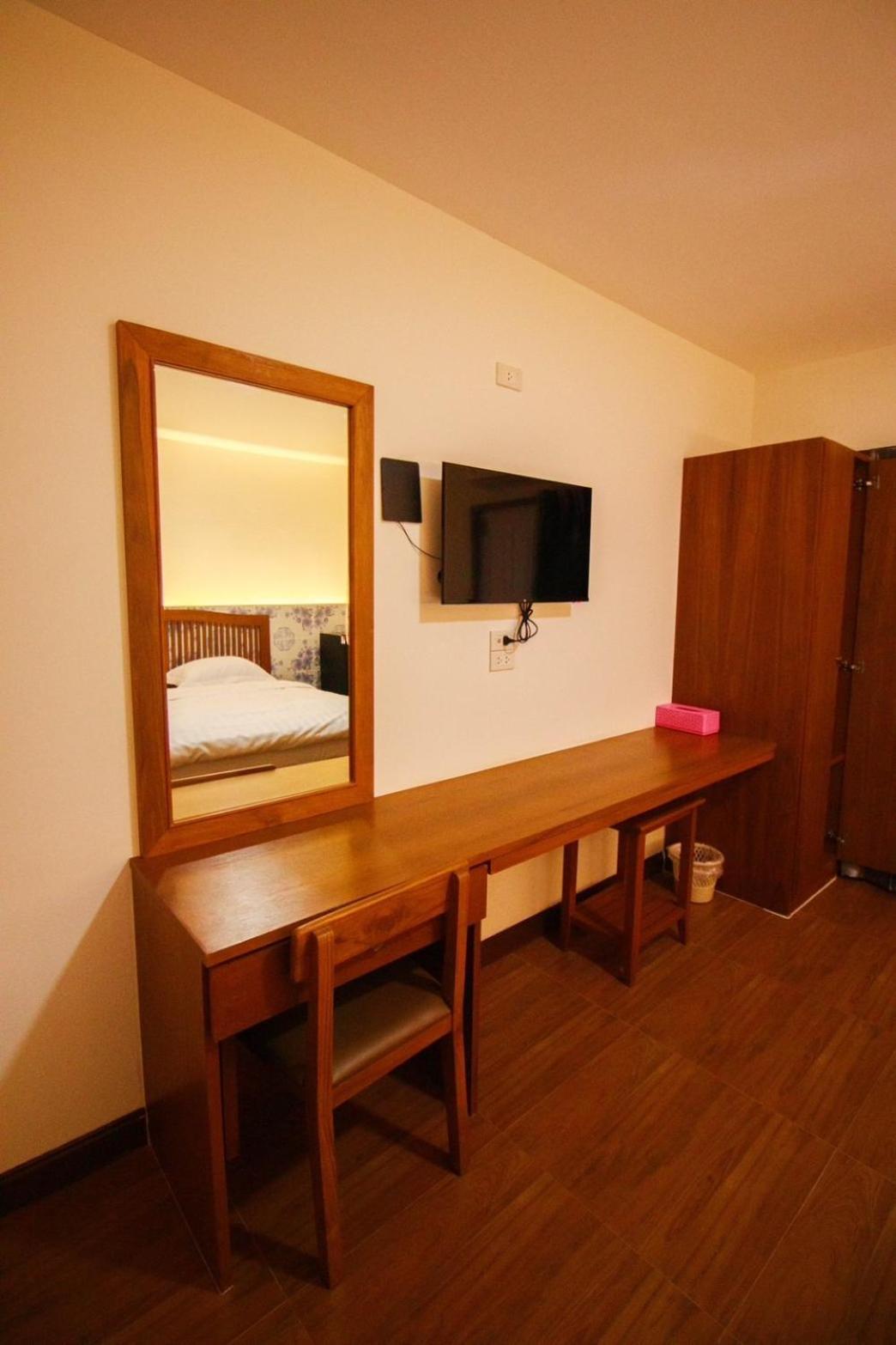 Bk Hotel 매사리앙 외부 사진